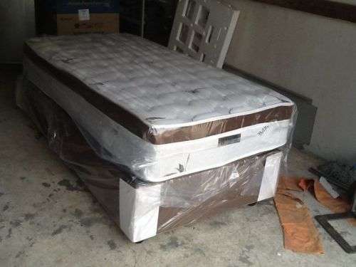 New Restonic 3 Quarter Size Eurotop Base and Mattress Set