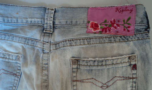 R1 NO RESERVE!! SUPER SEXY GENUINE LADIES REPLAY JEANS!!!