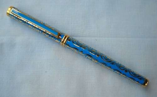METAL FOUNTAIN PEN-BLUE WITH GOLD PATTERN & TRIM-VERY GOOD CONDITION