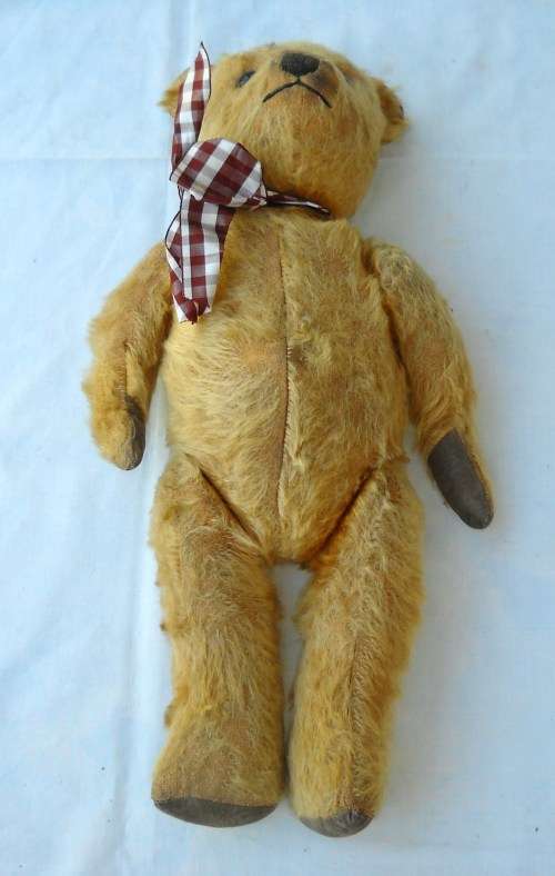 42 CM / 17 IN TALL-VINTAGE TEDDY BEAR-FAIR CONDITION