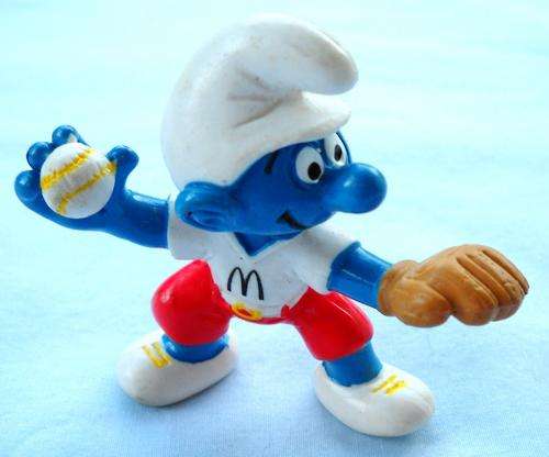 SMURF-MC DONALD'S BASEBALL PITCHER-PEYO-EXCELLENT CONDITION