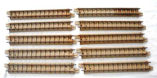 TRIANG-10 STRAIGHT RAILS-HO GUAGE