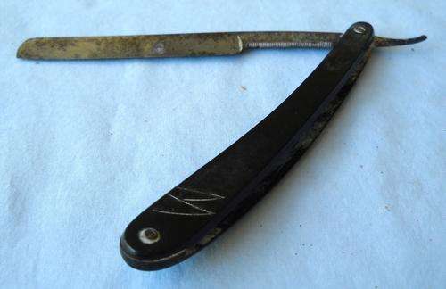 VINTAGE HENCKELS CUT THROAT RAZOR-VERY GOOD CONDITION