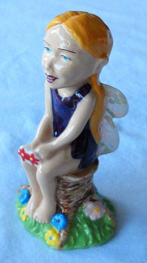 COLLECTANIA-FIGURE-WADE-1998-NEAR MINT CONDITION IN BOX-LIMITED EDITION