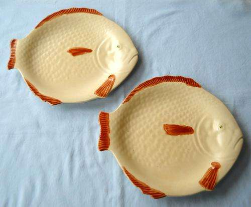 2 X FISH PLATES-FISH SHAPE-SHORTER & SON-c1933-VERY GOOD CONDITION
