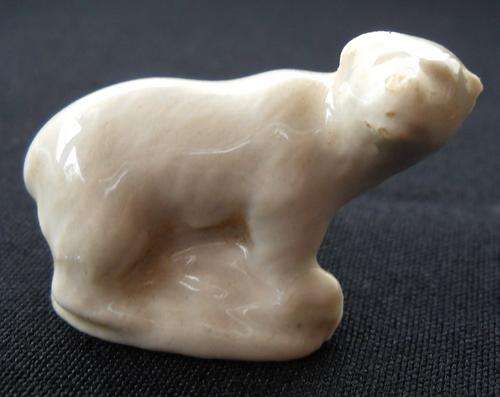 WADE FIGURINE-POLAR BEAR-Very Good Condition