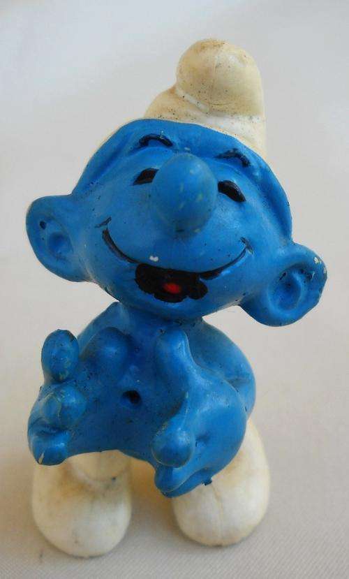 STANDING SMILING SMURF-LOVELY CONDITION