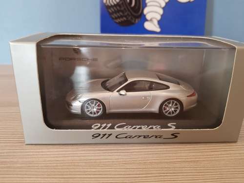 Porsche 911 Carrera scale