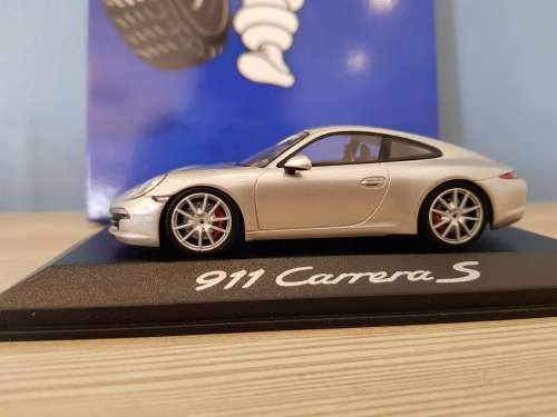 Porsche 911 Carrera scale