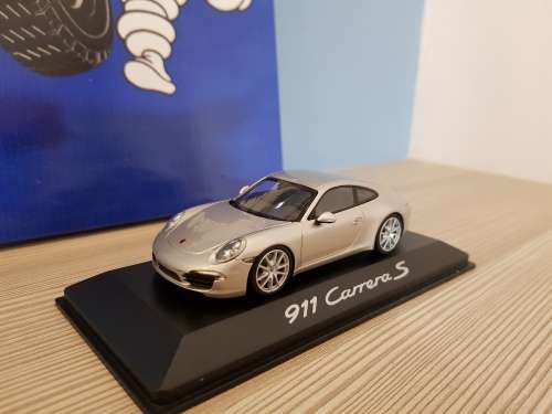 Porsche 911 Carrera scale