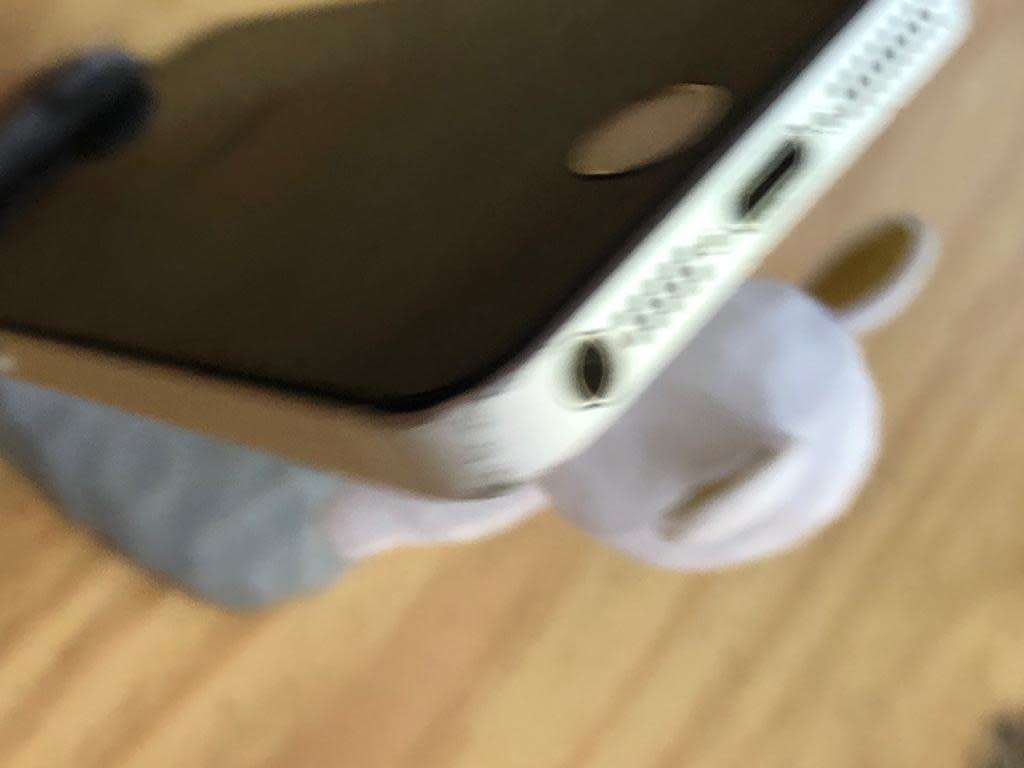 IPHONE SE 32GB 1ST GEN