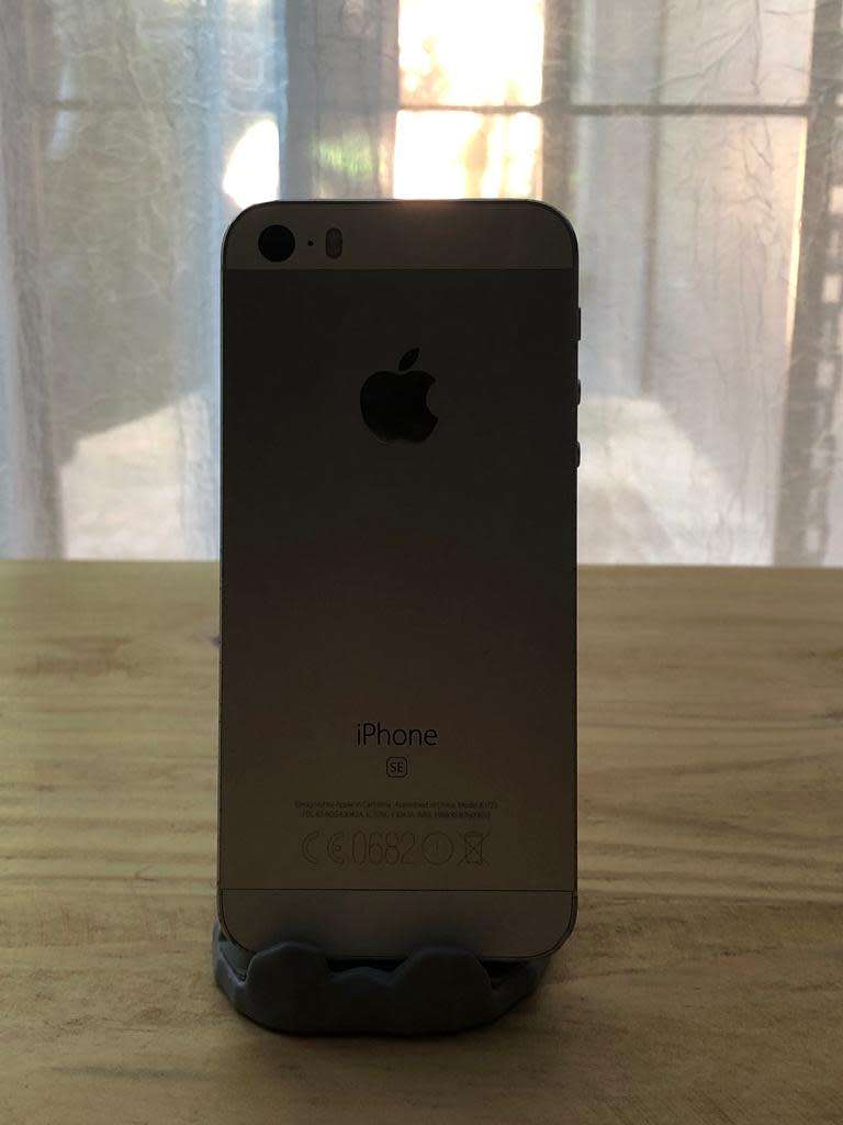 IPHONE SE 32GB 1ST GEN