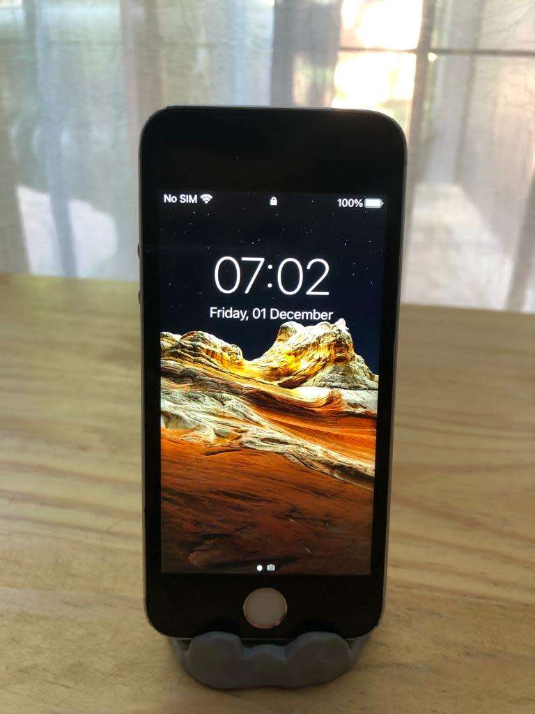 IPHONE SE 32GB 1ST GEN