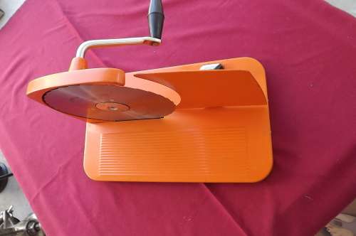 Pineware bread slicer in good working condition refurebished