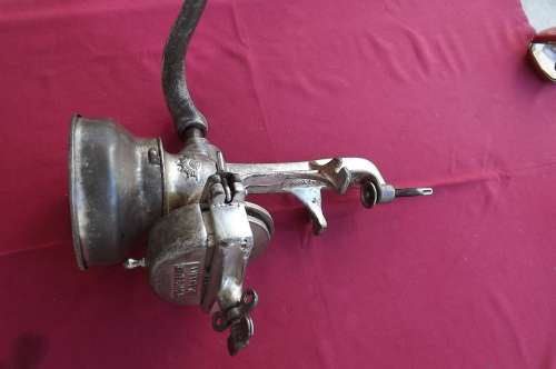 C.Schlieper Alemania coffee grinder in cast iron from Germany.