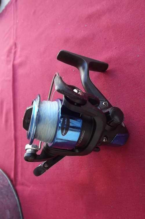 Small Smile 200 fishing reel with 1 ball bearing.Good condition.
