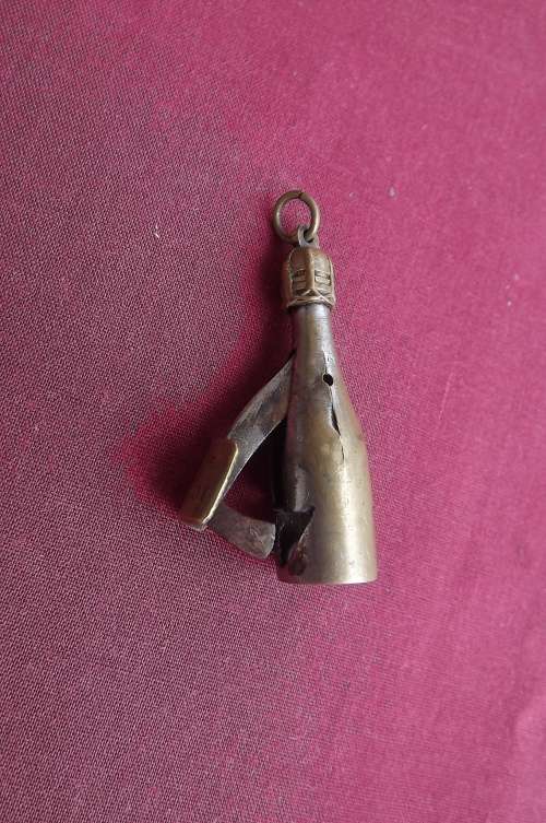 Solid Brass key holder.Veure Cliquot