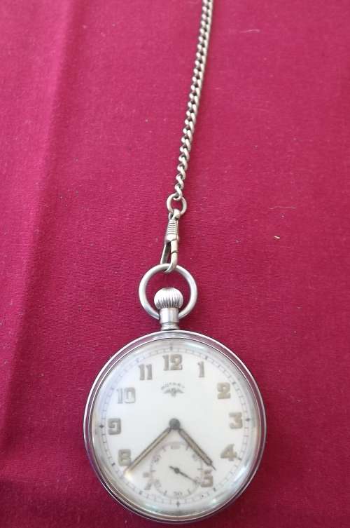 Rotary wind up pocket watch in good working condition