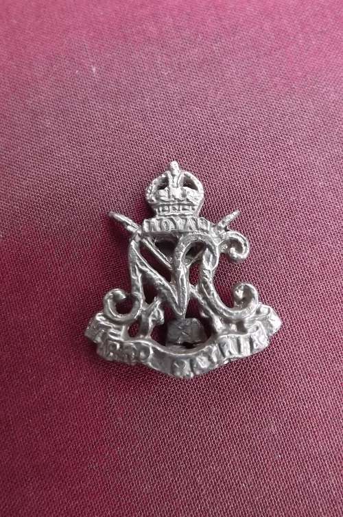 SA-Royal Natal Cubineers collar badge 1936-1964.2 Lugs-Bended.