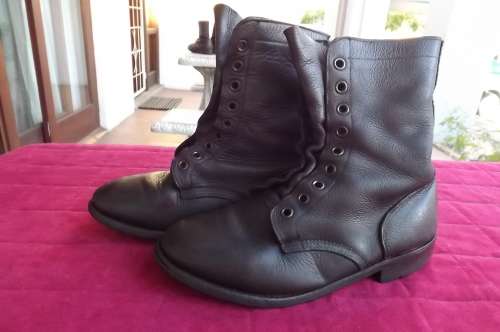 Pair of SADF brown genuine leather boots in size 8.Army size 262. By D.W.S from the 2010 issue