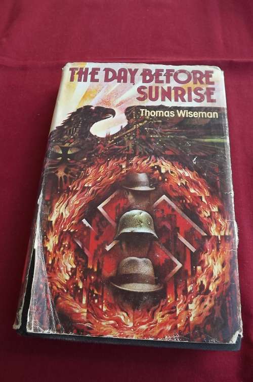 Book- The day befor sunrise by Thomas Wiseman-April 1945 - an escape is being planned