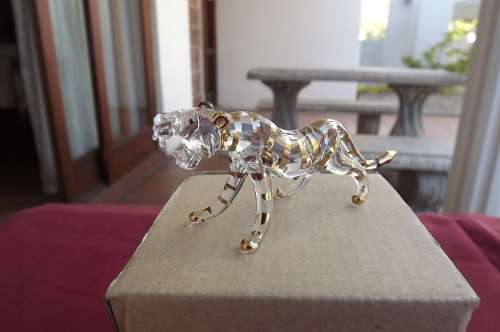 Handblown small glass tiger with gilding.New item 10 cm