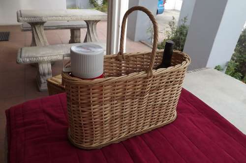 Very handy picnic basket in 3 divisions.Ideal for wine/cooldrink bottle and sandwiches.As new