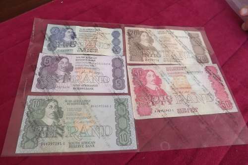 Lot of 5 SA banknotes from R2 to R50.Good condition