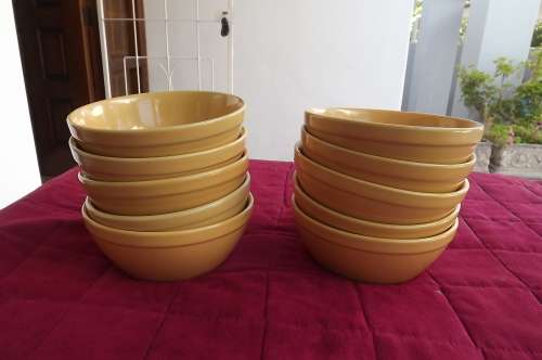 Set of 10 cereal/soup bowls mustard colour by GIBSON.Stone ware.Good condition.