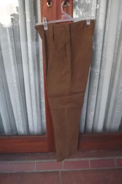 SADF army pants size 32.In good condition.