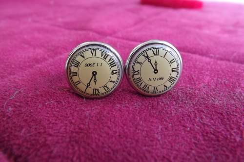 Pair of cufflinks with 2000 date.As new