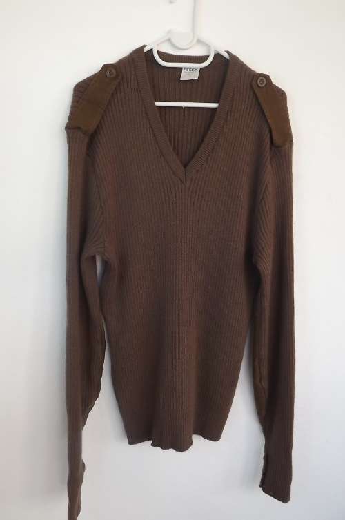 SADF men's v neck pullover by ESSEX size large 1989. Chest 122cm. 80% wool 20% nylon
