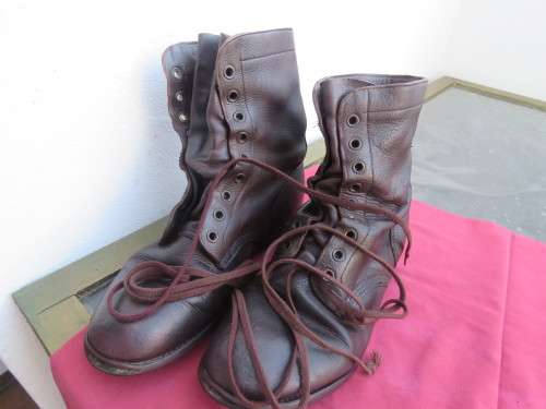 Pair of SADF brown leather army boots 2010 issue.Size 10 by DWS.Army size 285.Good condition