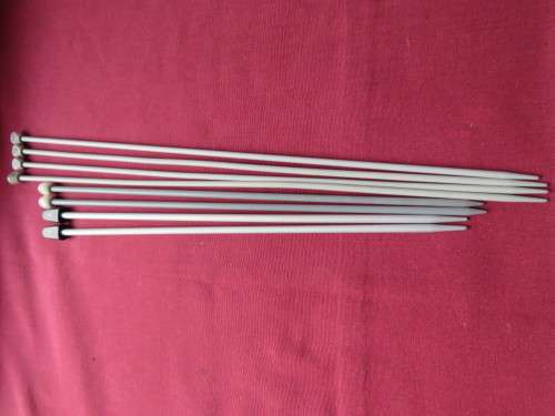 Four pairs of knitting needles.Good condition.
