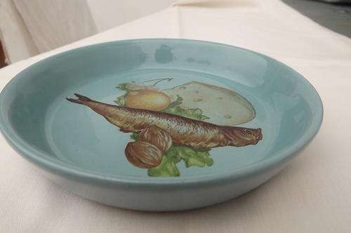 Small Turquoise Server with food design