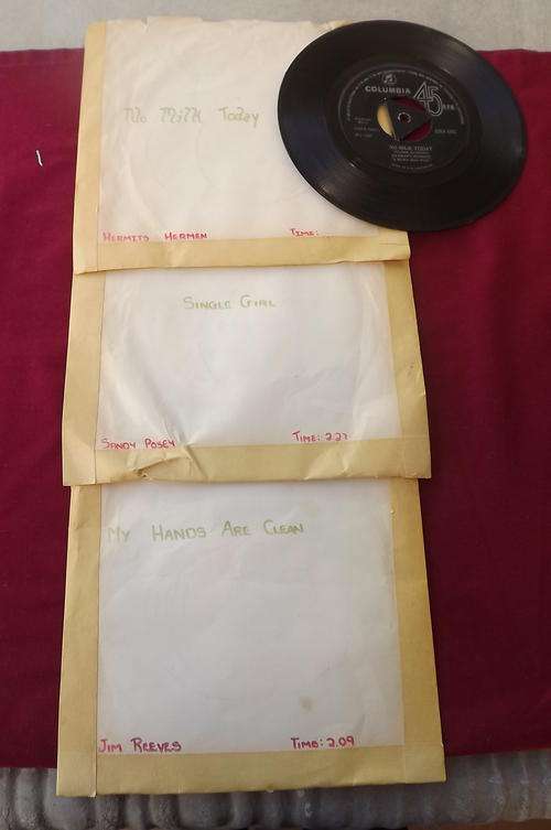 Lot of 3 records 45 speed see scan