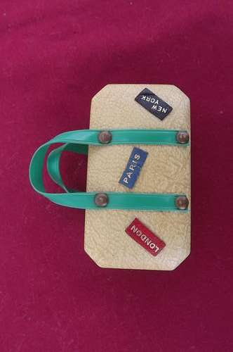 Little suitcase sewing set - very old - made in Redditch England