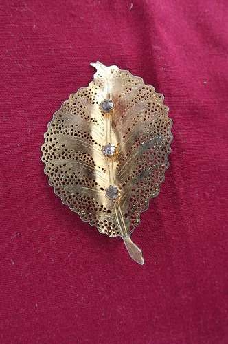 Thin Brass Brooch with 3 stones