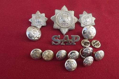 Set of 4 SA Police Badges, 2 medium buttons and 10 small buttons