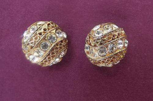 Vintage Clip On Earrings