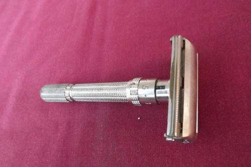 Old Gilette Shaver made in USA