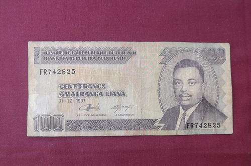 Banknote from Bank of Burundi - 01.12.1997 - 100 Franncs - used condition