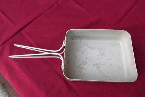 Metal Pan with Foldable Handles - 14x19cm