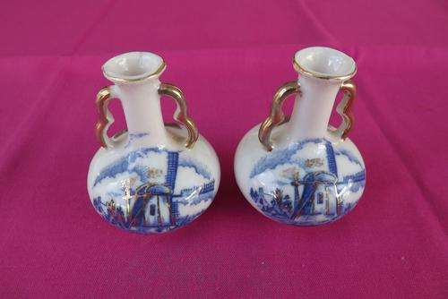 Pair of Matching Mini Delfts Vases with Gilding made in South Africa - 6.5cm high