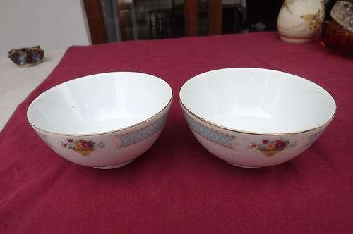 Set of 2 Chinese Eating Bowls - see scan - 11cm diameter - good condition