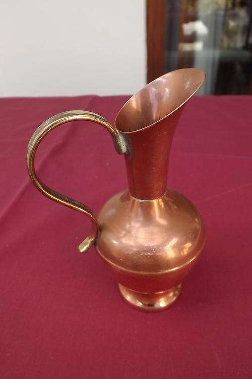 Copper Jug as per scan - height - 15cm