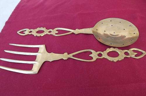 Large Brass Serving Fork and Spoon in very good condition - length 29cm each