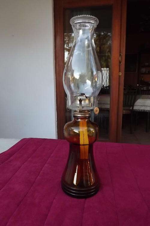 Beautiful Amber Colour Glass Lamp with Glass - New Wick - good condition - complete height 45cm