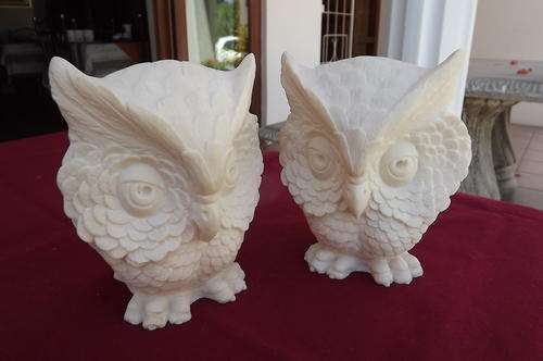 Set of 2 Marbelite Owls in White - height 12.5cm - width 11.5cm - beautiful work!