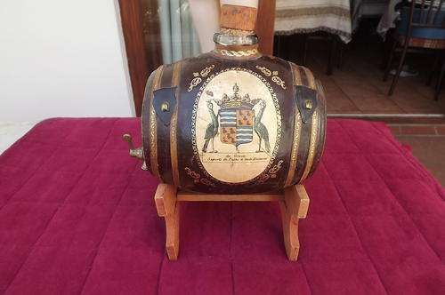 Wine Barrel from Glass with Cork Stopper - Leather Carving with Tap